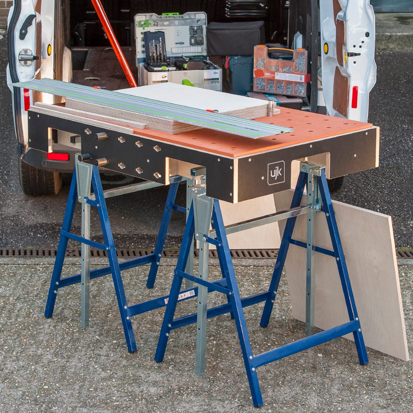 Multifunction Workbench for Bench Dogs