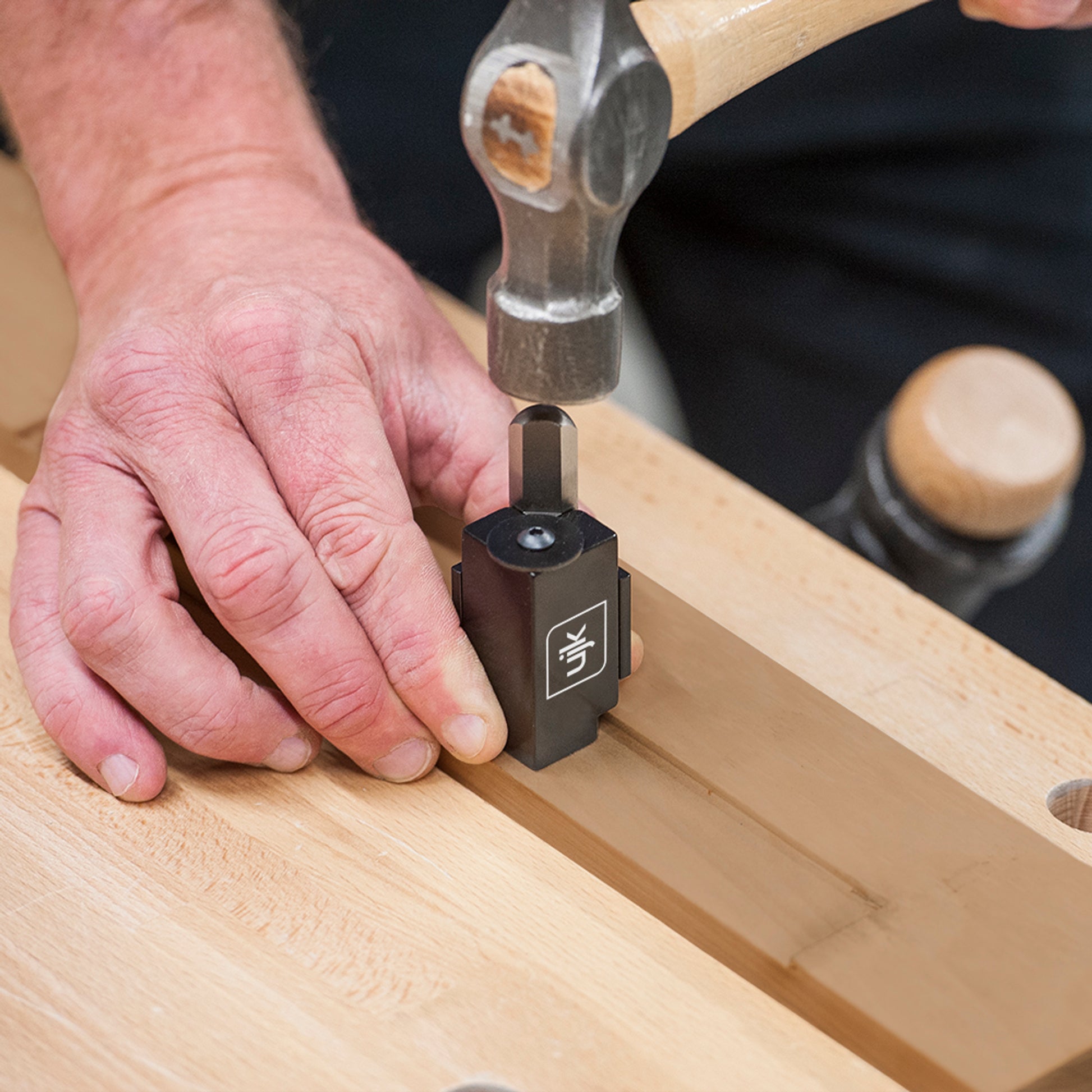 Corner Chisel