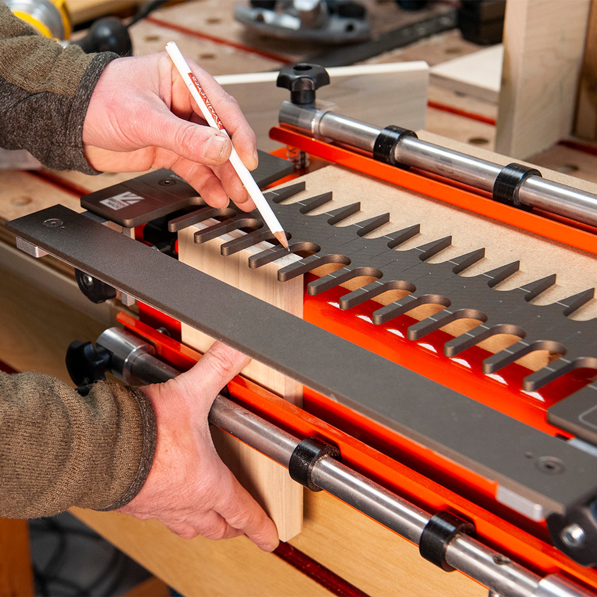 Universal Dovetail Jig