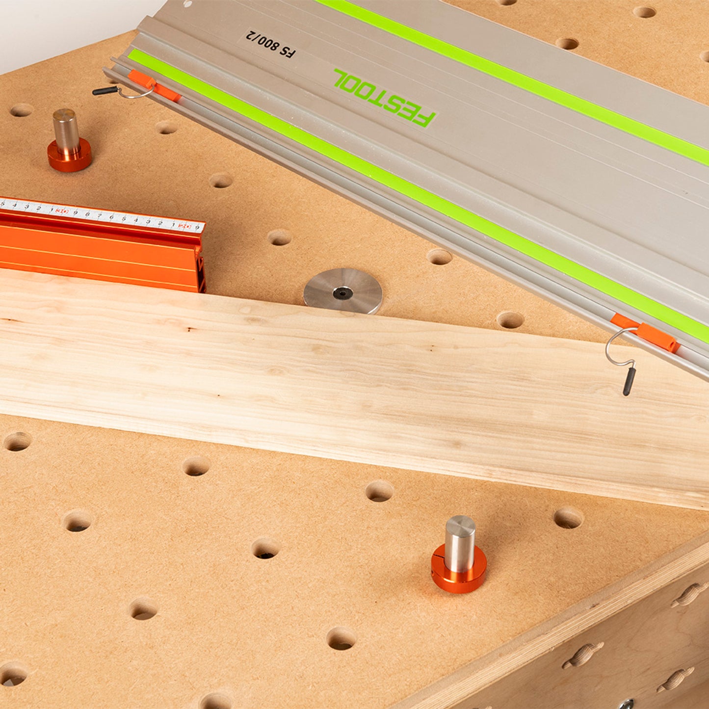Fence and Length Stop for Guide Rail Saws