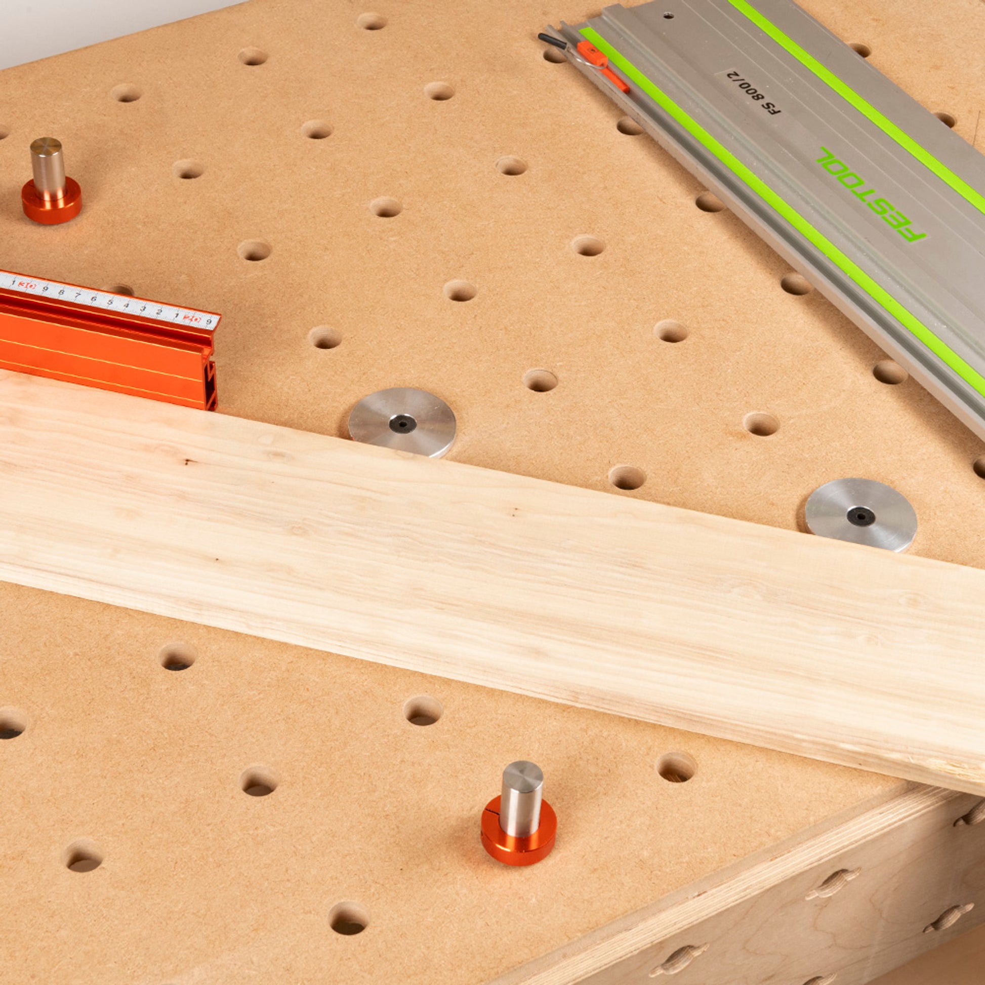 Fence and Length Stop for Guide Rail Saws
