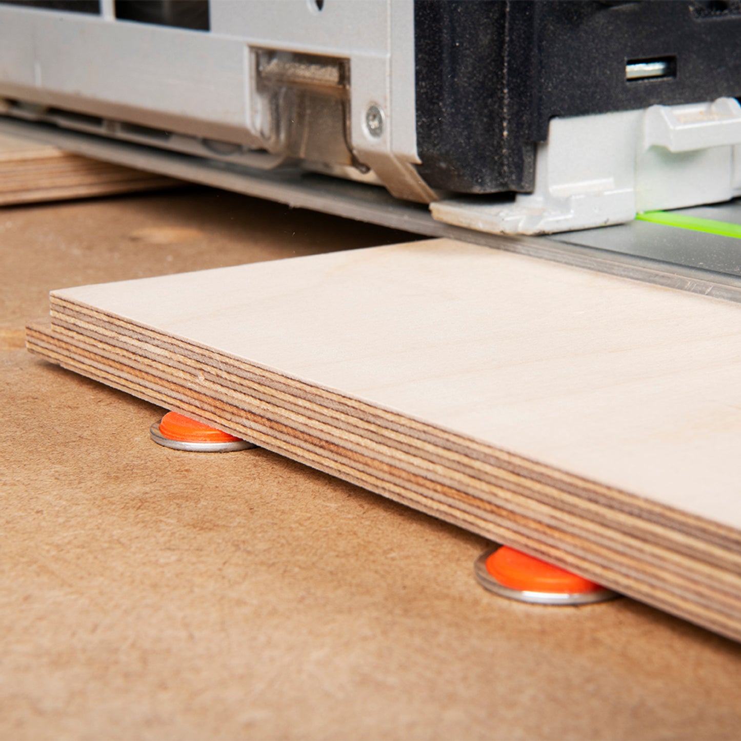 Anti-Slip Workbench Protection Dogs (8)