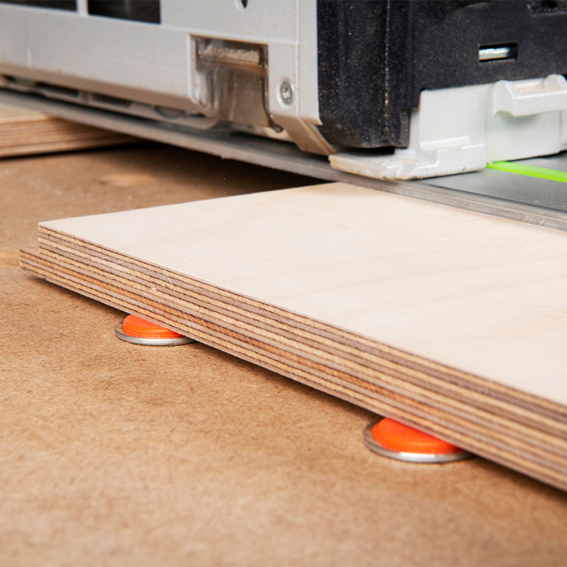 Anti-Slip Workbench Protection Dogs (8)