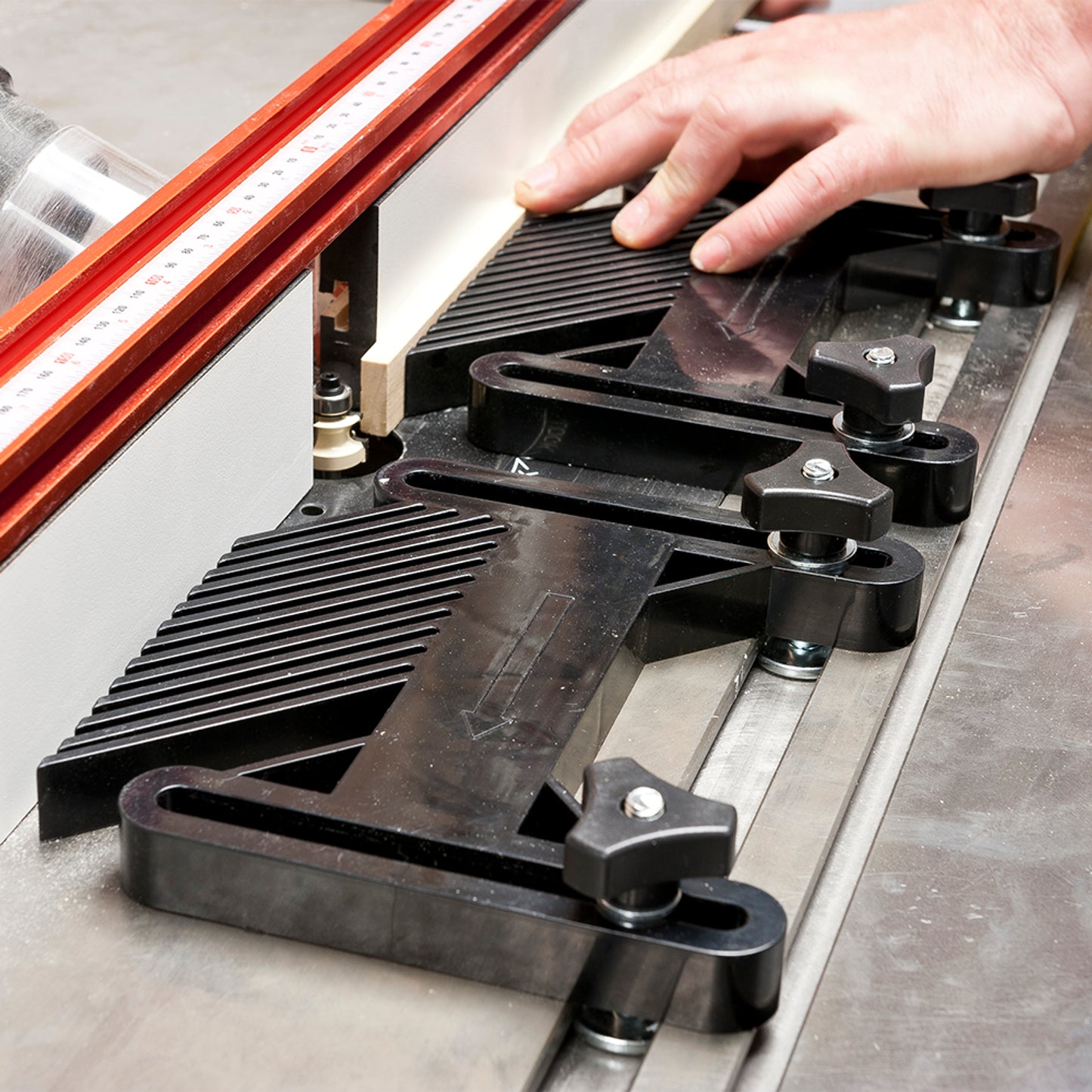 Double Horizontal Featherboards