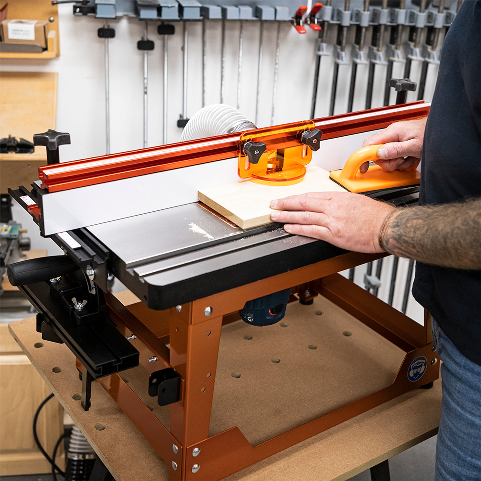 Compact Router Table with Cast Iron Top